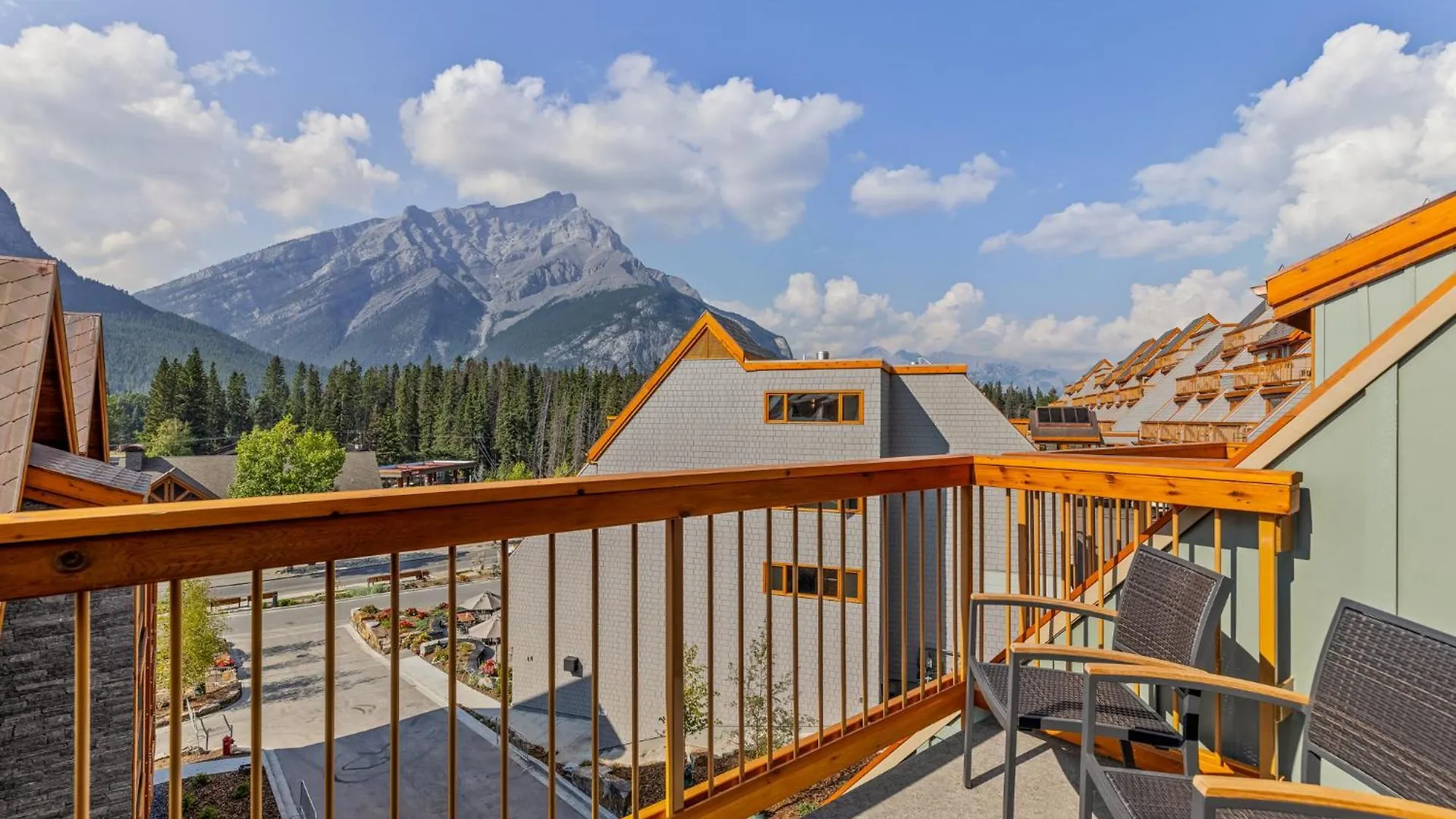 Otter Hotel Banff
